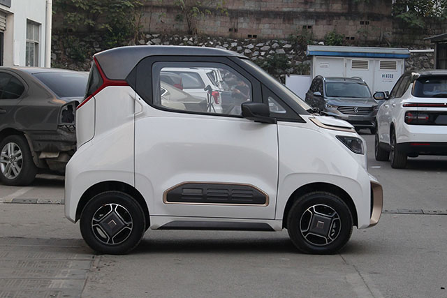6万左右新能源汽车-宝骏E200