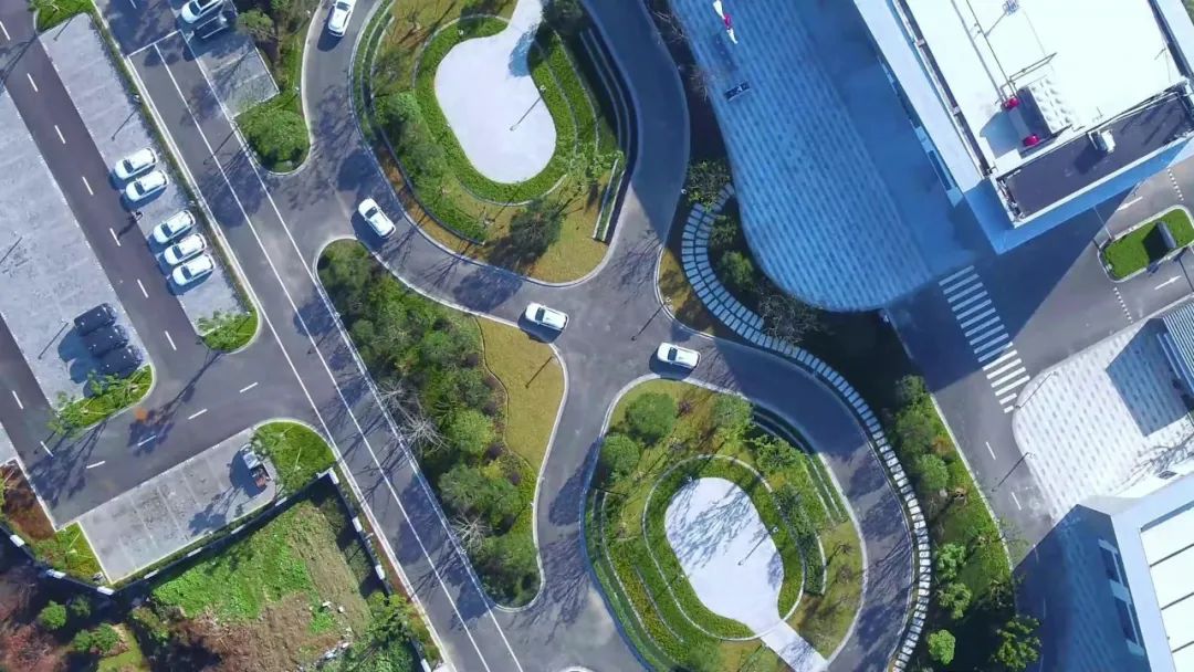 智能驾驶2.jpg