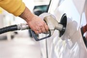 前4月产销首超千万辆背后：燃油乘用车“回冷”